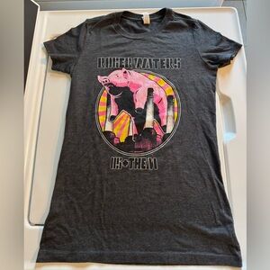 Roger Waters Us and Them Shirt Size Small Pink Floyd Concert Tshirt Size Small